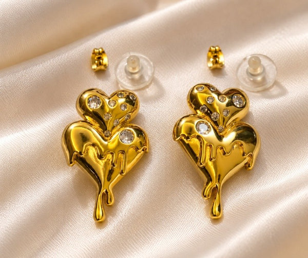 NAINAA Heartfall Earrings