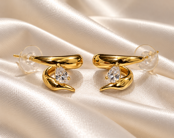 NAINAA Celeste Gold Drop Earrings