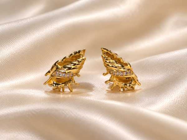NAINAA Conch Shell Earrings