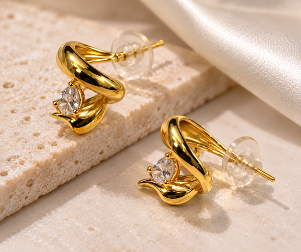 NAINAA Celeste Gold Drop Earrings